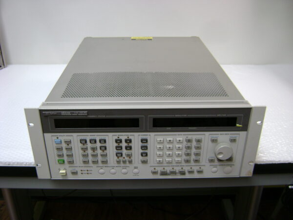 3391 Agilent 8644B/Option 003 Synthesized Signal Generator 0.26-1030 MHz