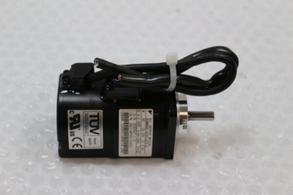 6276 Yaskawa Electric SGMAH-A3A1A4S-E AC Servo Motor