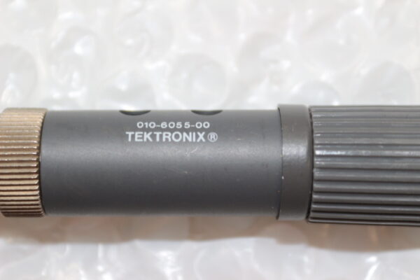 6362 Tektronix P6055, 010-6055-00, 1MEG, ~10pF Differential Probe - Image 2