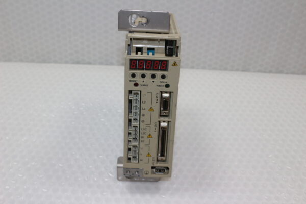 6381 Yaskawa Electric SGDM-A5ADA-TE3B Servo Pack