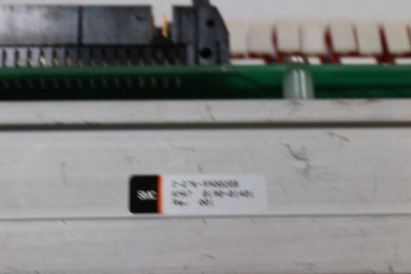 6427 SMC D276-990020B, 0190-01401 Manifold - Image 2