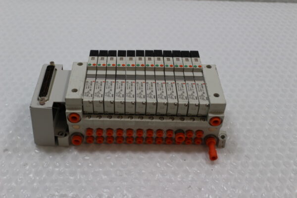 6431 SMC US 15677, 4060-00301 Manifold