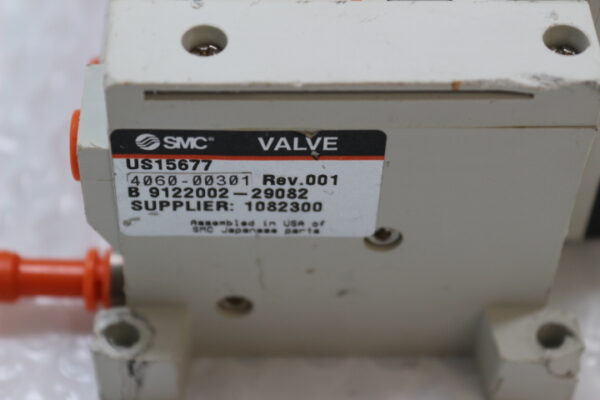6431 SMC US 15677, 4060-00301 Manifold - Image 2