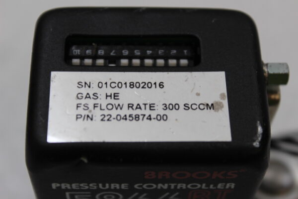 6677 Brooks Instrument 5866RC1A1G4M2NA, 22-045874-00 Pressure Controller, He 30 - Image 2