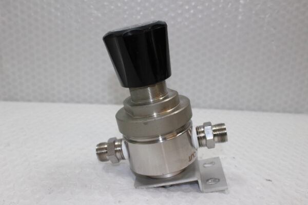 6866 Tescom 44-3261H283-003 Pressure Regulator